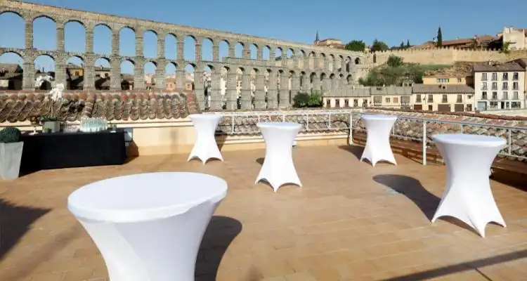 Hoteles en Segovia